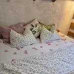Srub Pod Tetrevim Vrchem Dolni Dvur