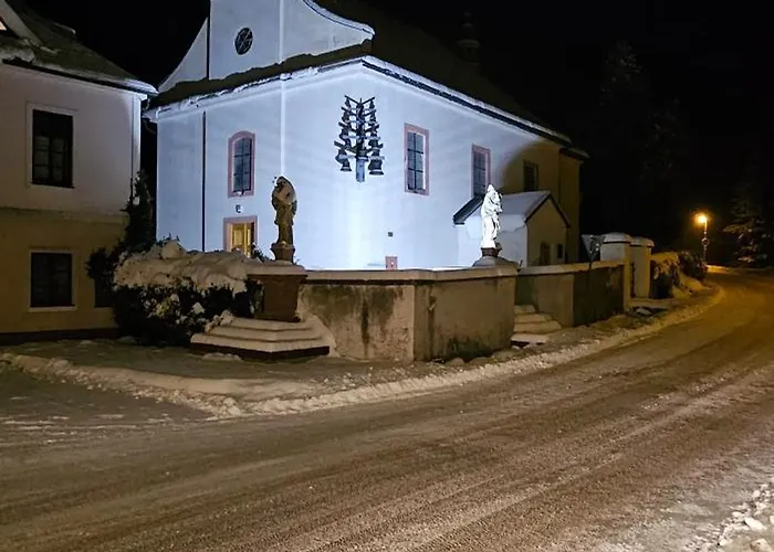 Srub Pod Tetrevim Vrchem شقة Dolni Dvur
